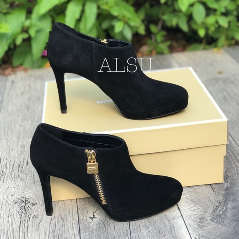 NWT Michael Kors Jillian Ankle Boot Suede Black W - Picture 2 of 7